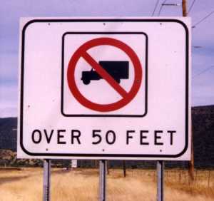 [No trucks over 50 feet]