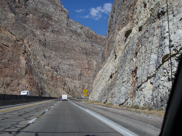 [I-15 in Virgin River Canyon]